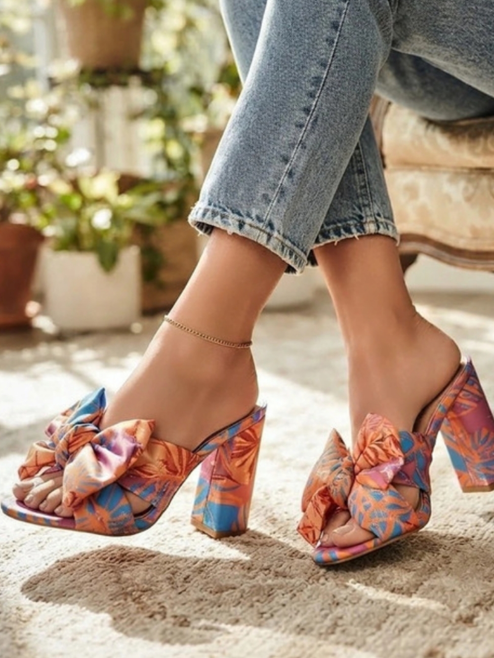 Gianni Bini Tropical Print Bow Block Heel Sandals Mule Heels Orange & Blue